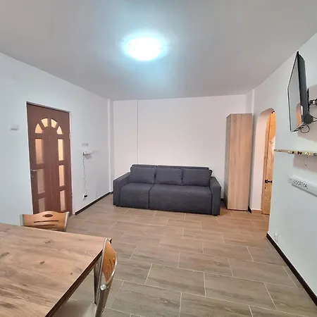 Apartment L.m.
